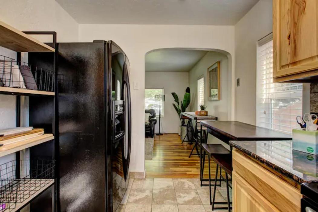 Home Sweet Idahome, Feels Like Home With All The Decor You Wish You Could Afford King Bed In Master, Fully Fenced Dog Friendly Yard, A Few Blocks From Bsu And Downtown Boise, Your Perfect Stay! Экстерьер фото