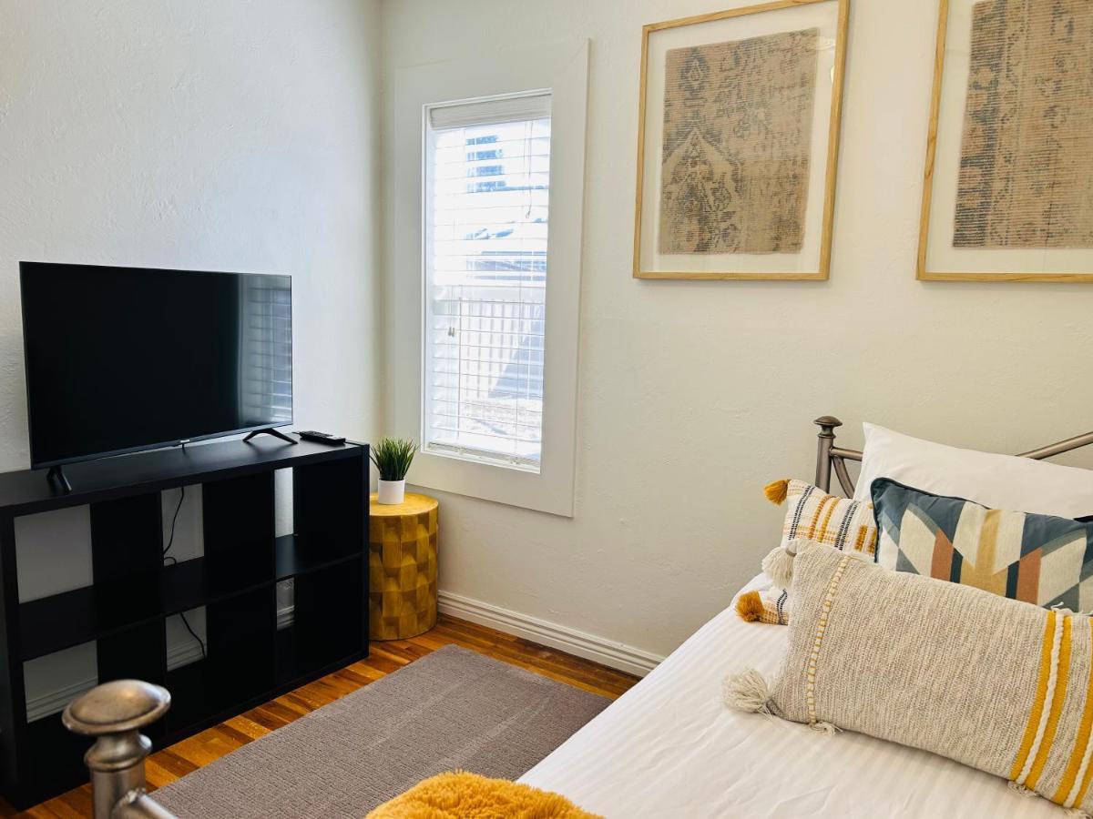 Home Sweet Idahome, Feels Like Home With All The Decor You Wish You Could Afford King Bed In Master, Fully Fenced Dog Friendly Yard, A Few Blocks From Bsu And Downtown Boise, Your Perfect Stay! Экстерьер фото